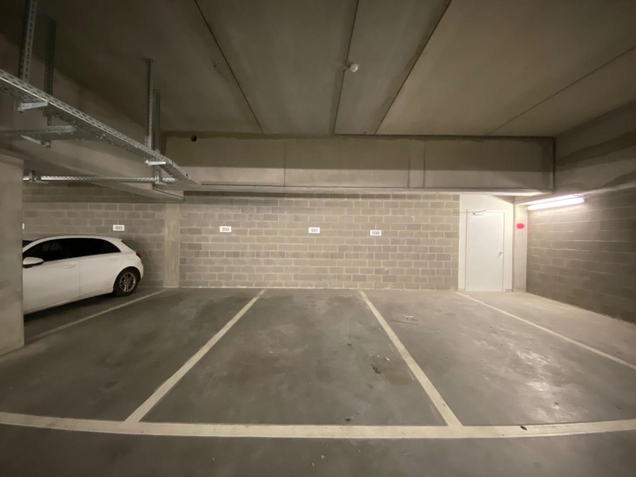Parking & garage te koop in Gent 9000 24000.00€ slaapkamers m² - Zoekertje 146580