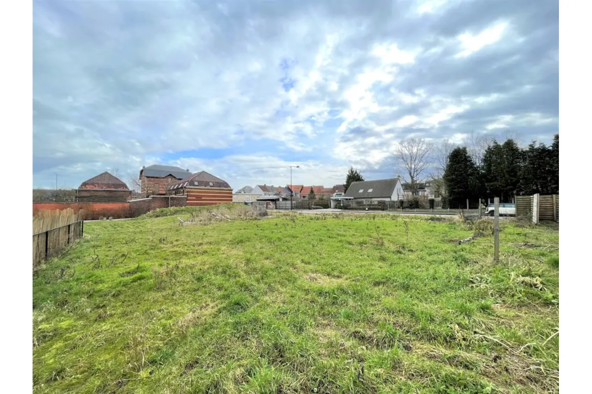 Bouwgrond te  koop in Ronse 9600 500000.00€  slaapkamers m² - Zoekertje 147398