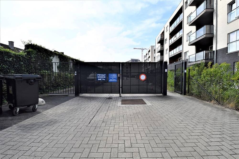 Parking & garage te koop in Gent 9000 25000.00€ slaapkamers m² - Zoekertje 147539