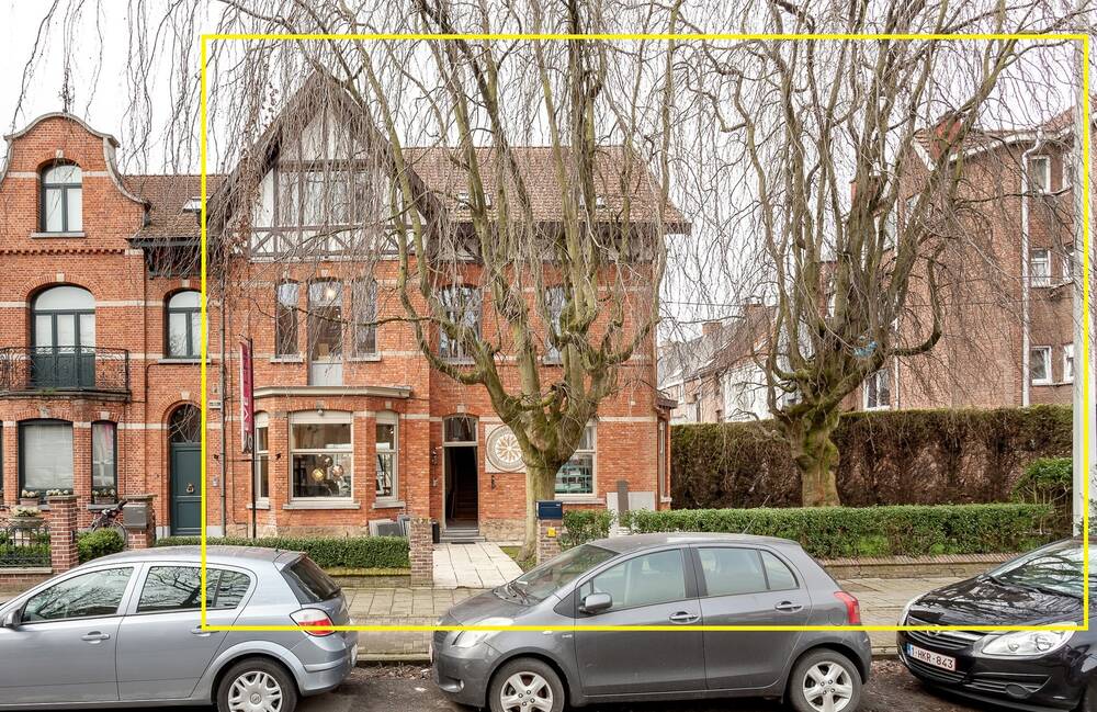 Handelszaak te huur in Aalst 9300 2000.00€ slaapkamers 280.00m² - Zoekertje 170449
