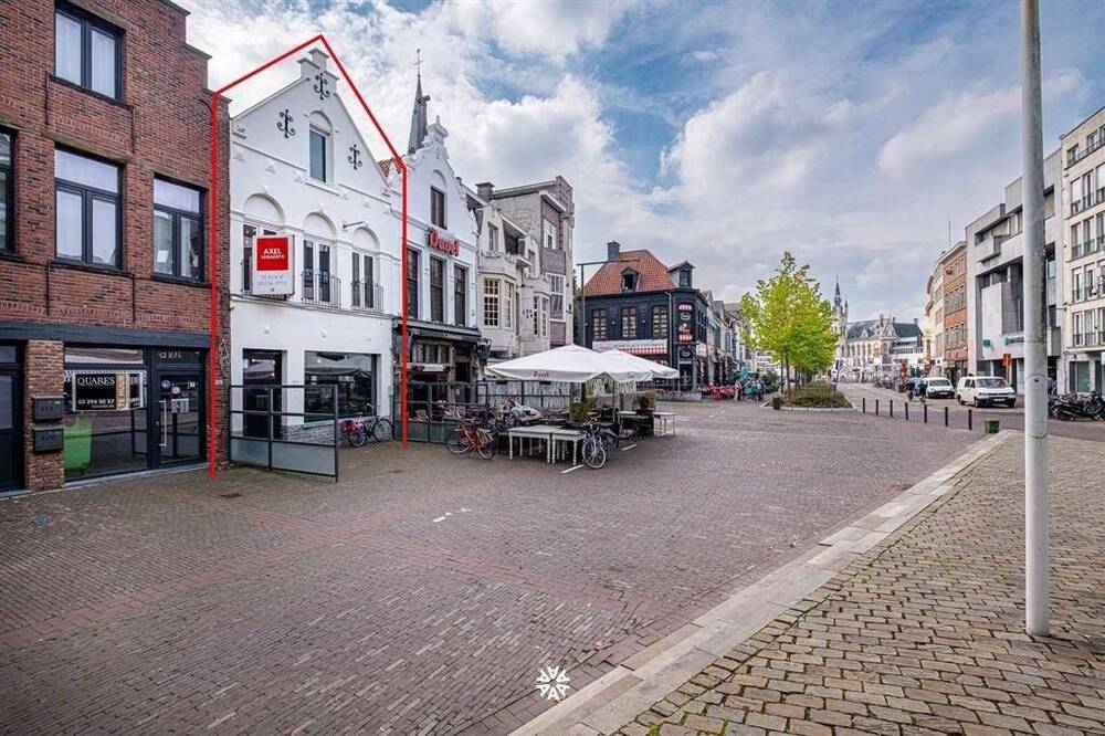 Handelszaak te koop in Sint-Niklaas 9100 449000.00€ slaapkamers 220.00m² - Zoekertje 185812