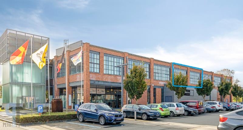 Handelszaak te  koop in Herzele 9550 719000.00€  slaapkamers 311.00m² - Zoekertje 187156