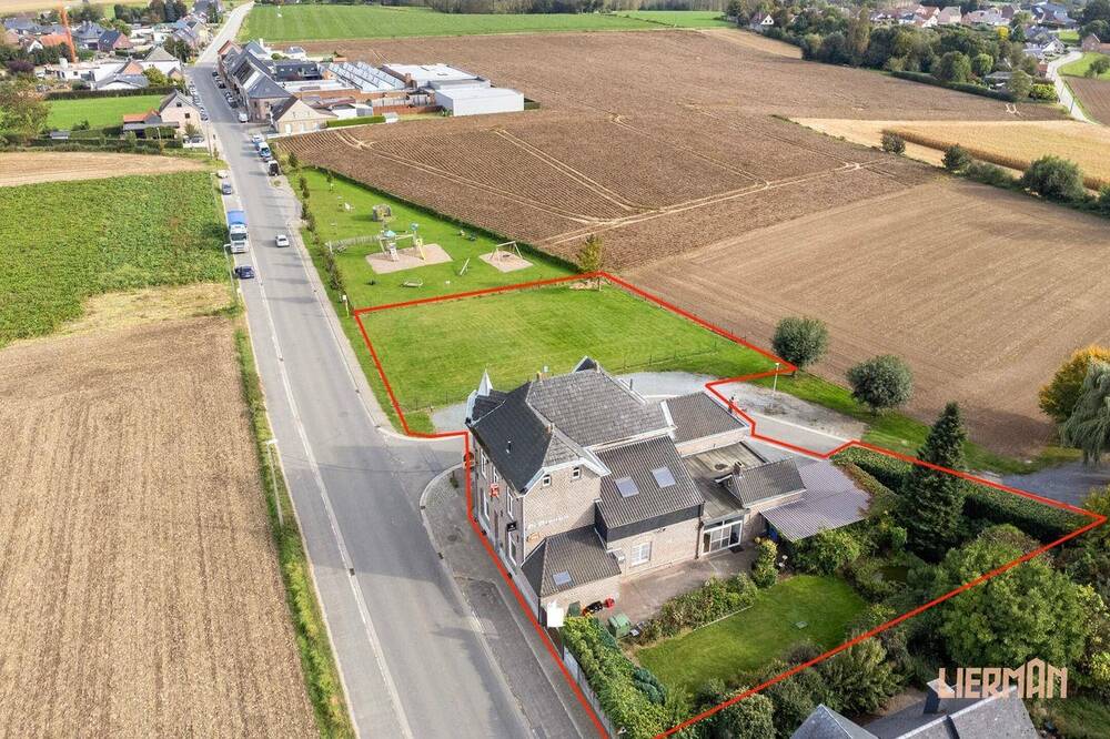 Handelszaak te  koop in Herzele 9550 499000.00€  slaapkamers 0.00m² - Zoekertje 192060