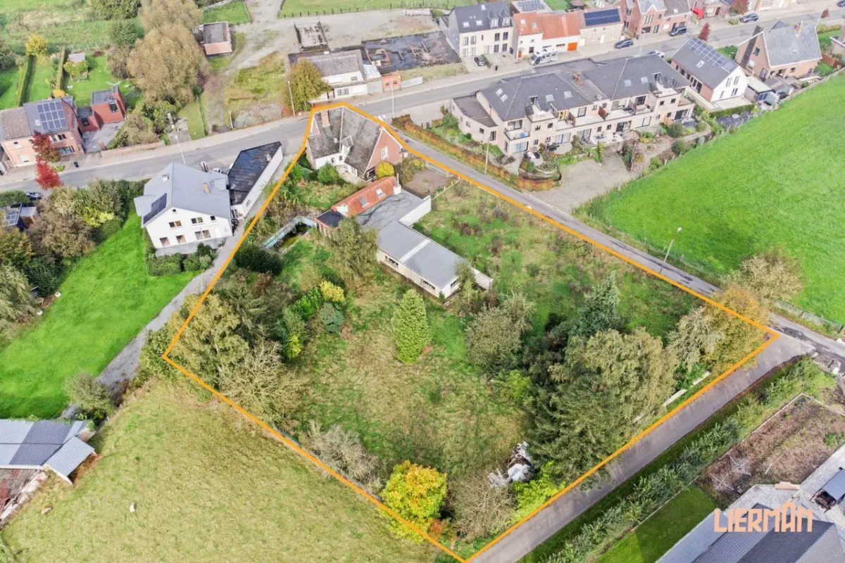 Grond te  koop in Sint-Lievens-Houtem 9520 750000.00€  slaapkamers m² - Zoekertje 284840
