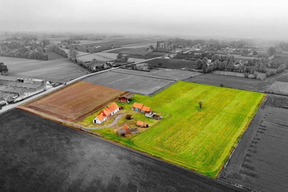 Handelszaak te koop in Kruishoutem 9770 0.00€ slaapkamers m² - Zoekertje 300367