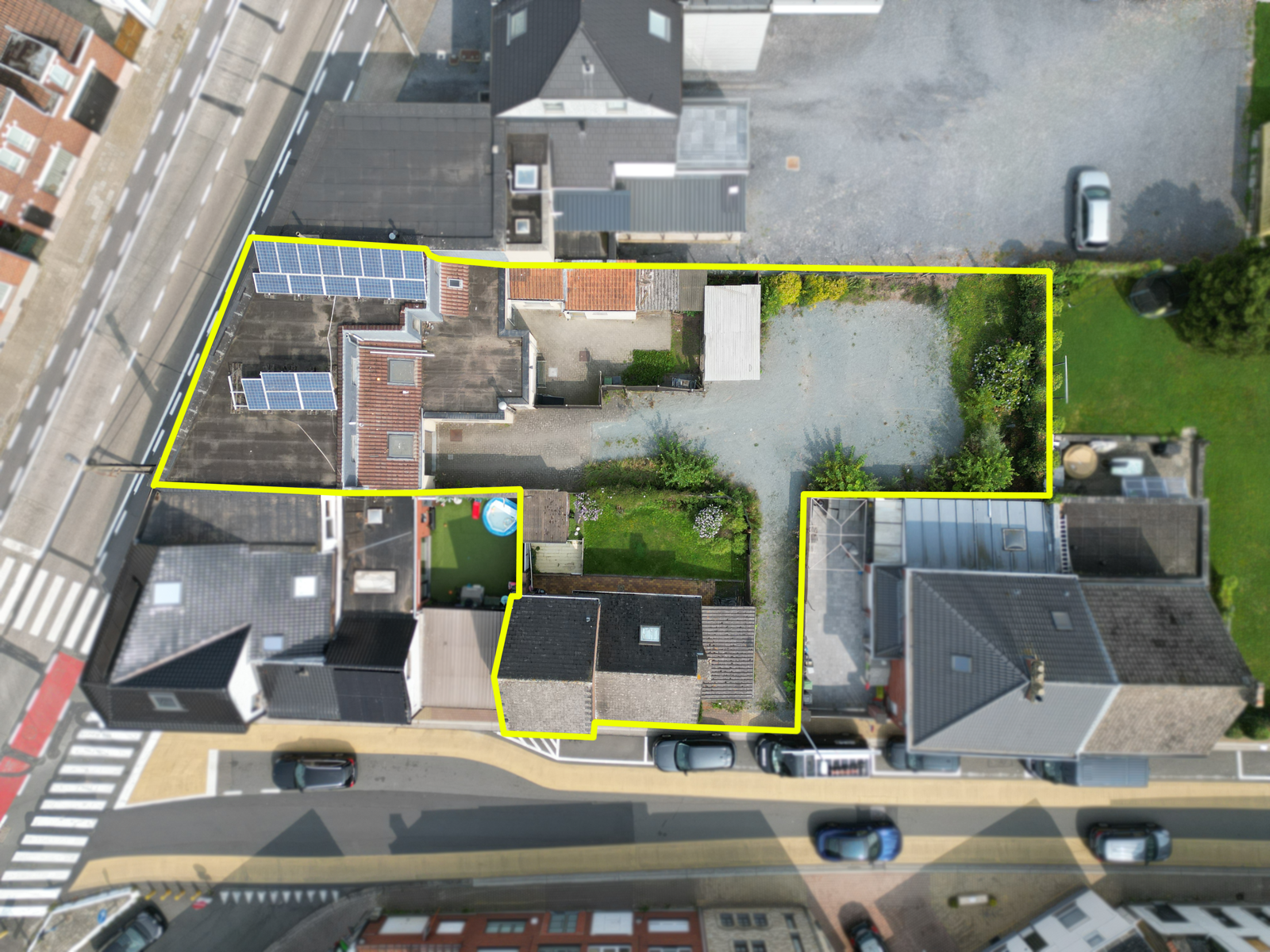 Handelszaak te koop in Denderleeuw 9470 498000.00€ slaapkamers 315.00m² - Zoekertje 426524