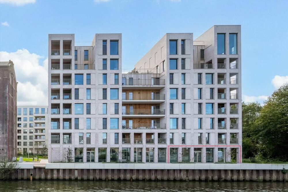 Handelszaak te koop in Deinze 9800 210000.00€ slaapkamers 82.00m² - Zoekertje 315909