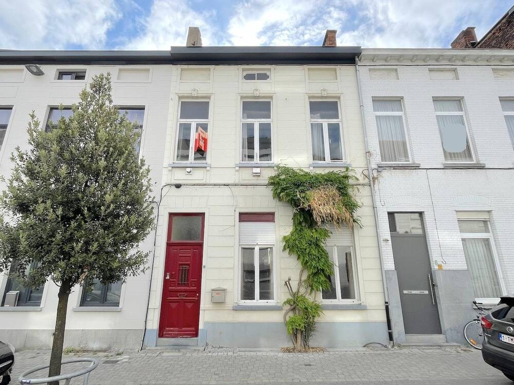 Kasteel te  koop in Aalst 9300 258000.00€ 4 slaapkamers 170.00m² - Zoekertje 327736