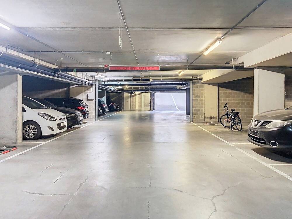 Parking & garage te koop in Gent 9000 25000.00€ slaapkamers m² - Zoekertje 328460