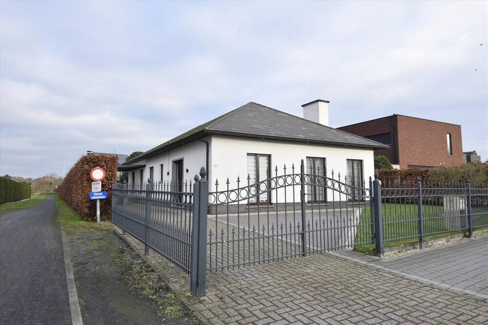 Huis te koop in Nieuwkerken-Waas 9100 495000.00€ slaapkamers m² - Zoekertje 331479