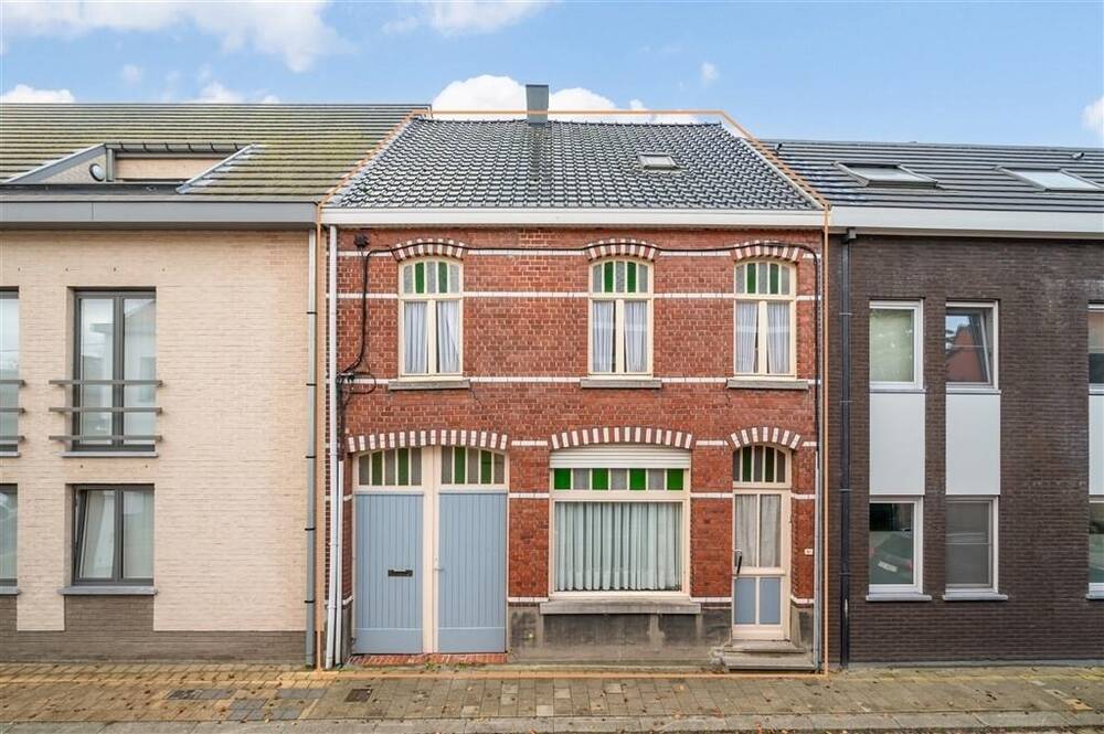 Huis te  koop in Laarne 9270 250000.00€ 4 slaapkamers 140.00m² - Zoekertje 335550