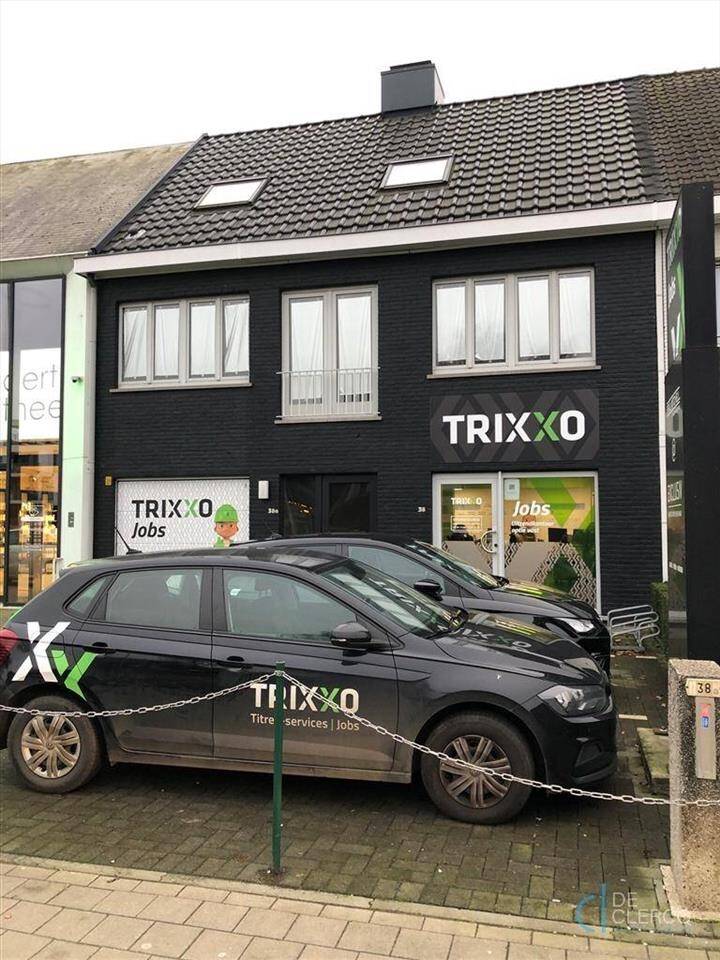 Handelszaak te huur in Lochristi 9080 1300.00€ slaapkamers m² - Zoekertje 335990