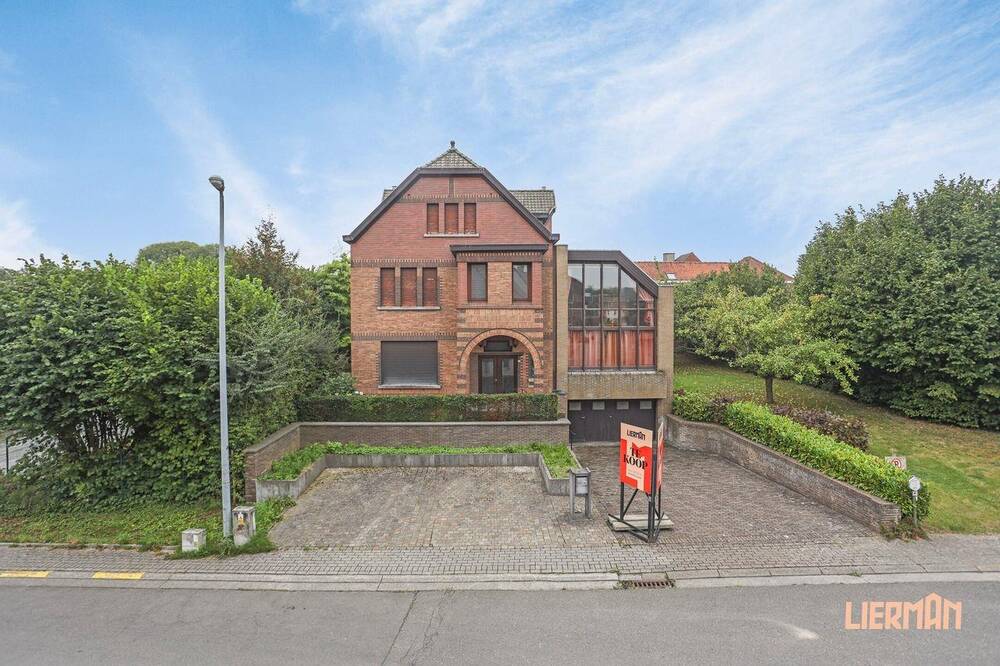 Handelszaak te  koop in Herzele 9550 595000.00€  slaapkamers 0.00m² - Zoekertje 340368