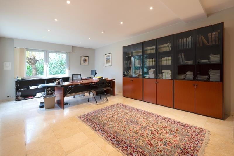 Handelszaak te  koop in Sint-Denijs-Westrem 9051 399000.00€  slaapkamers 170.00m² - Zoekertje 344372
