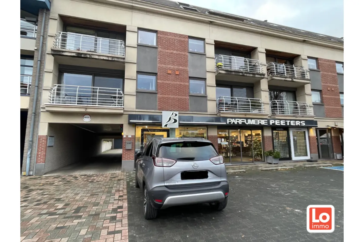 Parking te  huur in Lochristi 9080 40.00€  slaapkamers m² - Zoekertje 350528