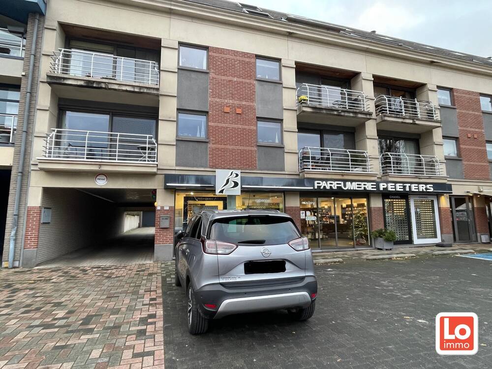 Parking te  huur in Lochristi 9080 40.00€  slaapkamers m² - Zoekertje 350528