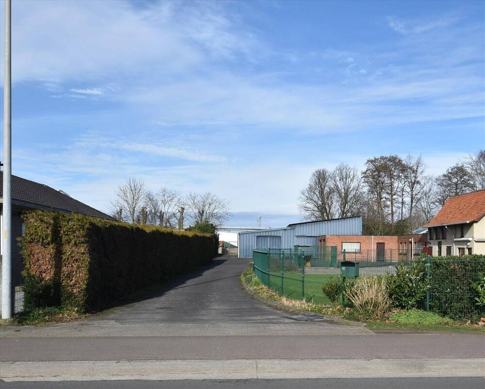 Grond te koop in Sint-Niklaas 9100 269000.00€ slaapkamers m² - Zoekertje 361949