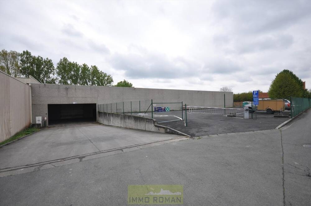 Handelszaak te in Avelgem 8580 2100.00€ slaapkamers 700.00m² - Zoekertje 376321