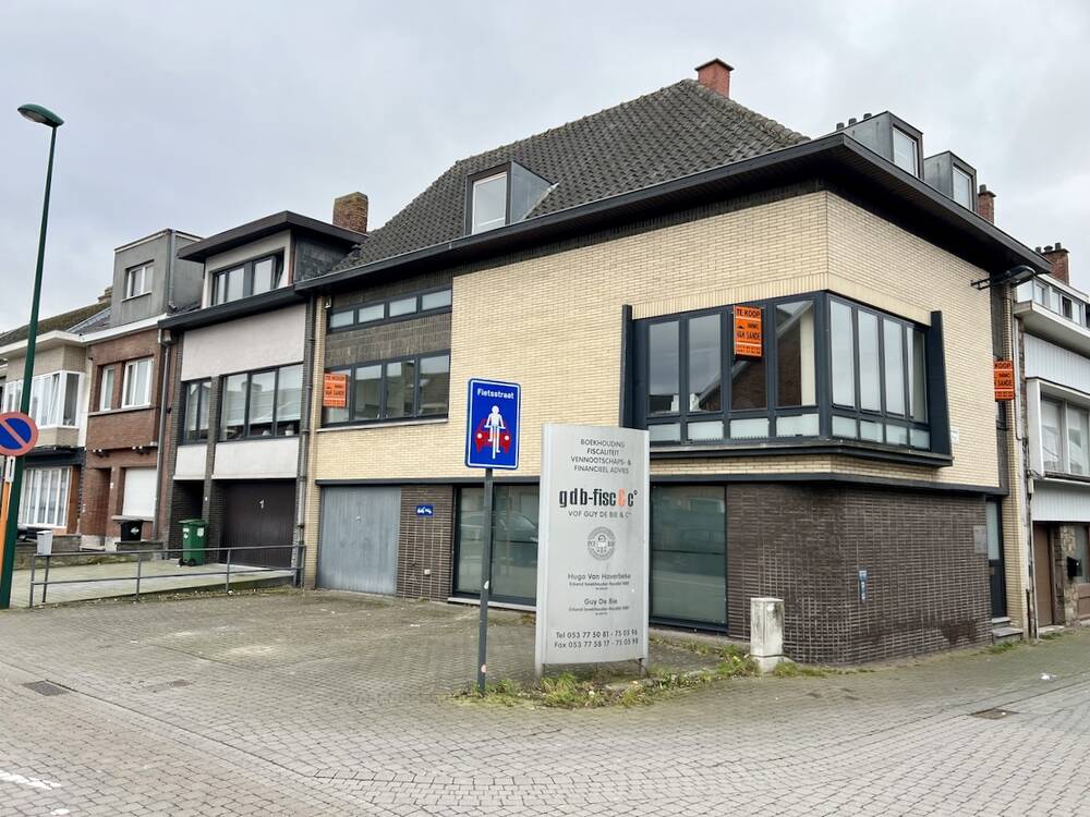 Mixgebouw te koop in Aalst 9300 349000.00€ 3 slaapkamers 210.00m² - Zoekertje 380831
