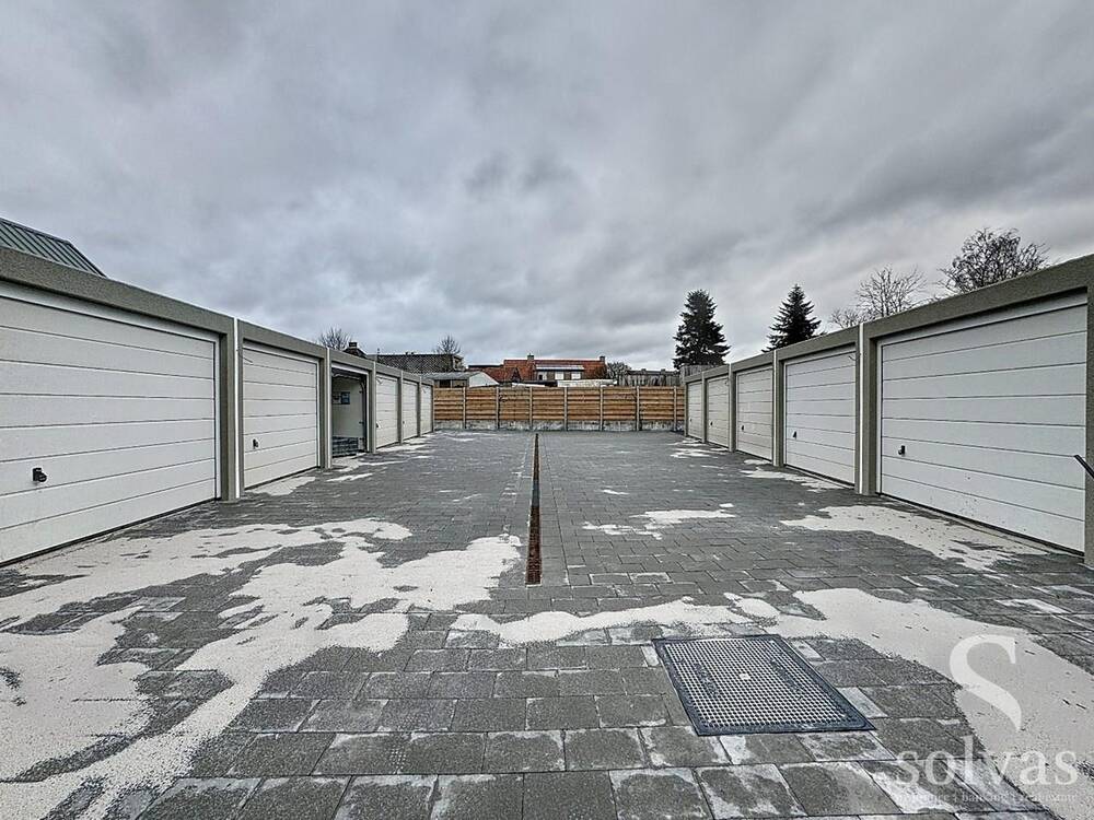 Parking te in Knesselare 9910 50.00€ slaapkamers m² - Zoekertje 382898