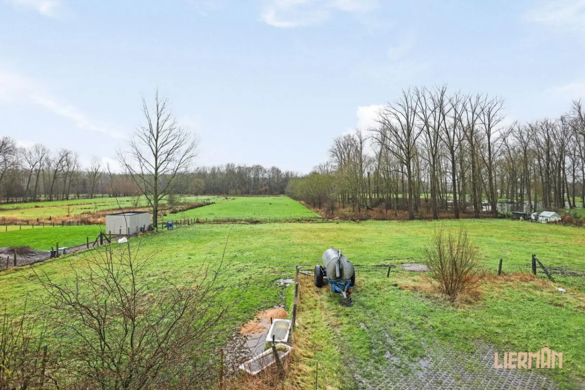 Grond te  koop in Appelterre-Eichem 9400 115000.00€  slaapkamers m² - Zoekertje 383846