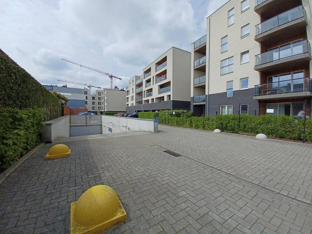 Parking & garage te  koop in Ledeberg 9050 27000.00€  slaapkamers 0.00m² - Zoekertje 389526