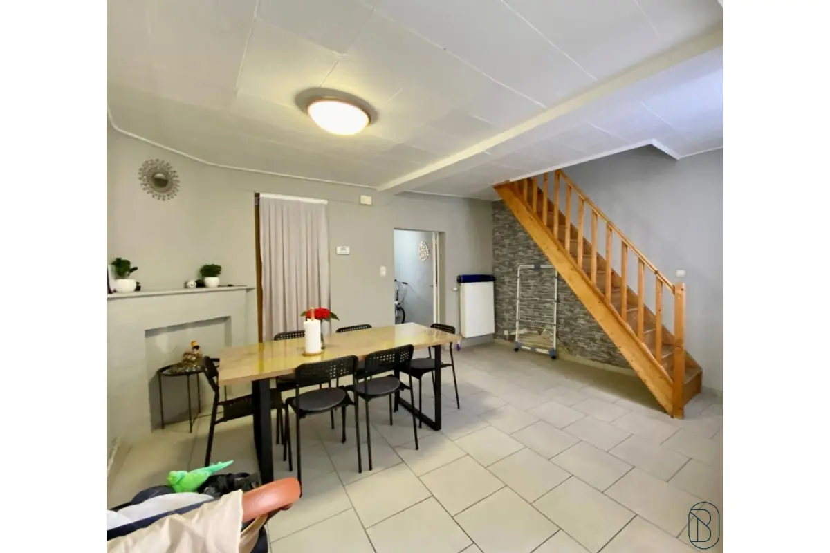 Appartementsgebouw te  koop in Ronse 9600 129500.00€ 2 slaapkamers 120.00m² - Zoekertje 389533