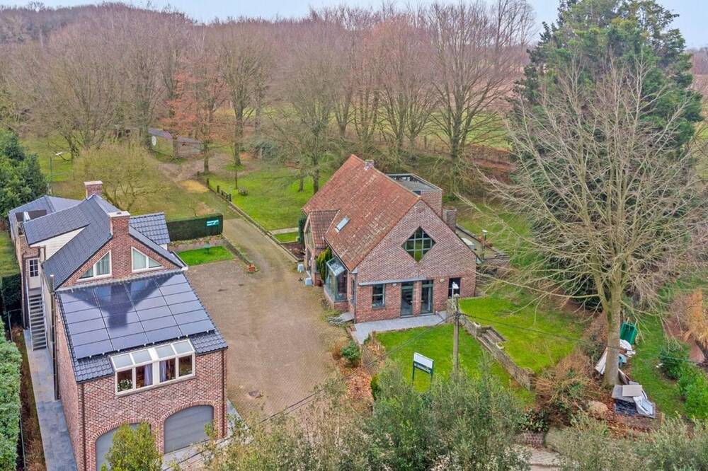 Handelszaak te  koop in Sint-Lievens-Houtem 9520 1690000.00€  slaapkamers 801.00m² - Zoekertje 390349