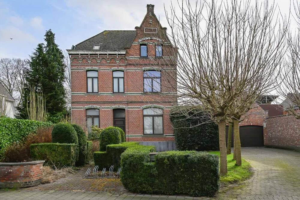 Huis te  koop in Zele 9240 650000.00€ 4 slaapkamers 262.00m² - Zoekertje 392100