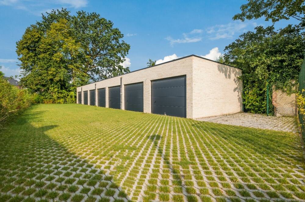 Parking & garage te  koop in Berlare 9290 29500.00€ 0 slaapkamers m² - Zoekertje 392326