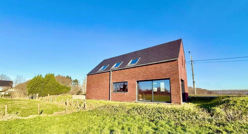 Huis te koop in Boekhoute 9961 295000.00€ 3 slaapkamers 160.00m² - Zoekertje 392459