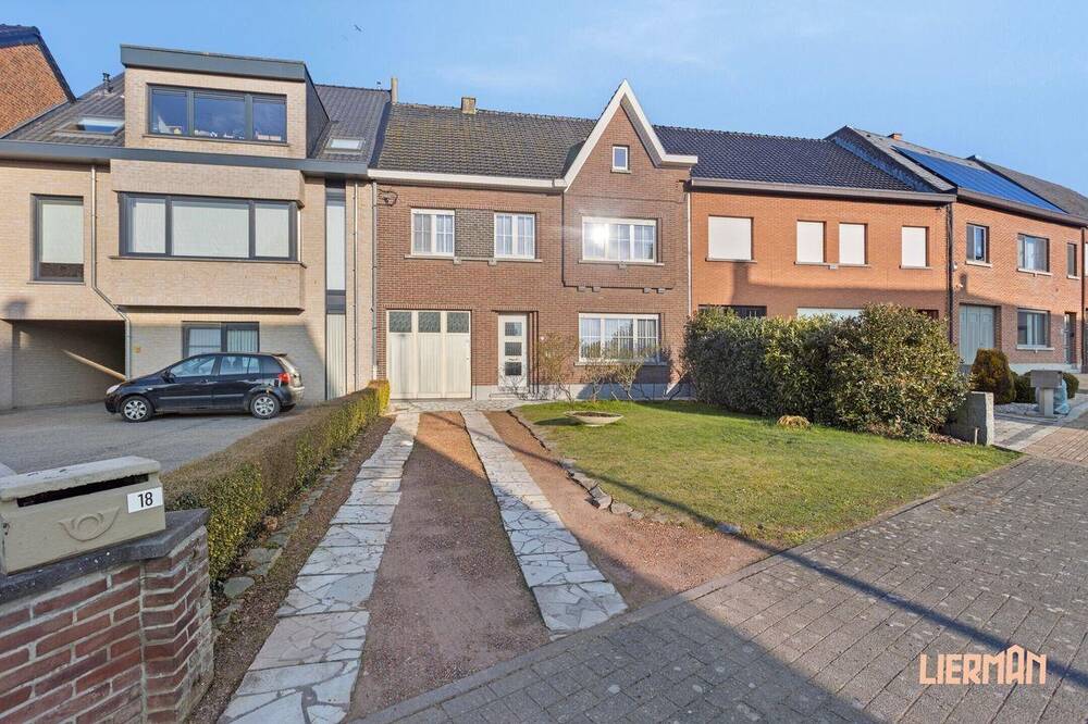 Huis te  koop in Hillegem 9550 235000.00€ 4 slaapkamers 200.00m² - Zoekertje 396261