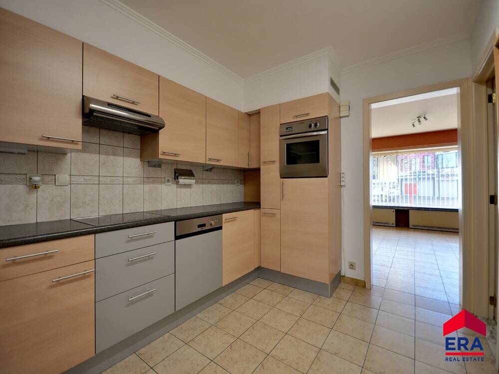 Appartement te koop in Eeklo 9900 195000.00€ 3 slaapkamers 110.00m² - Zoekertje 400201