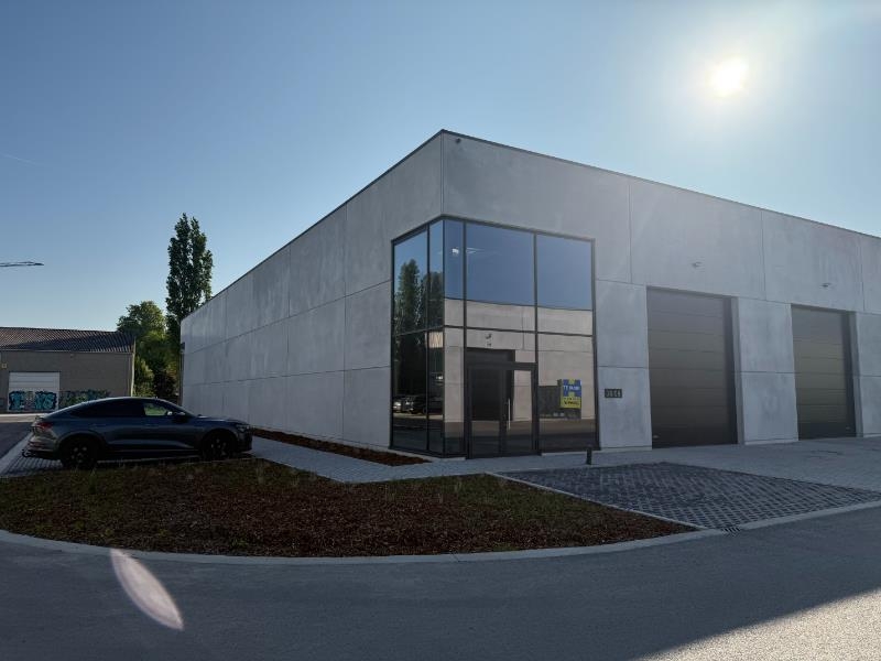 Handelszaak te huur in Olsene 9870 1450.00€ slaapkamers m² - Zoekertje 400893