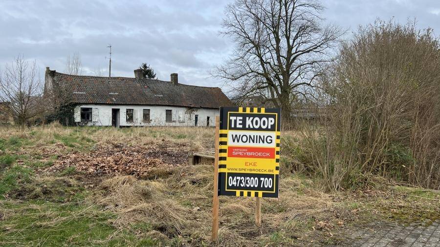 Huis te  koop in De Pinte 9840 395000.00€ 4 slaapkamers m² - Zoekertje 400307