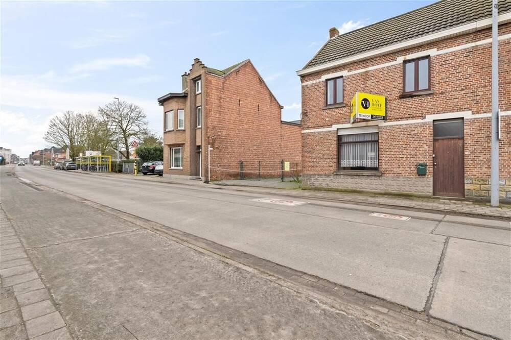Huis te  koop in Moerbeke-Waas 9180 195000.00€ 3 slaapkamers 175.00m² - Zoekertje 400394
