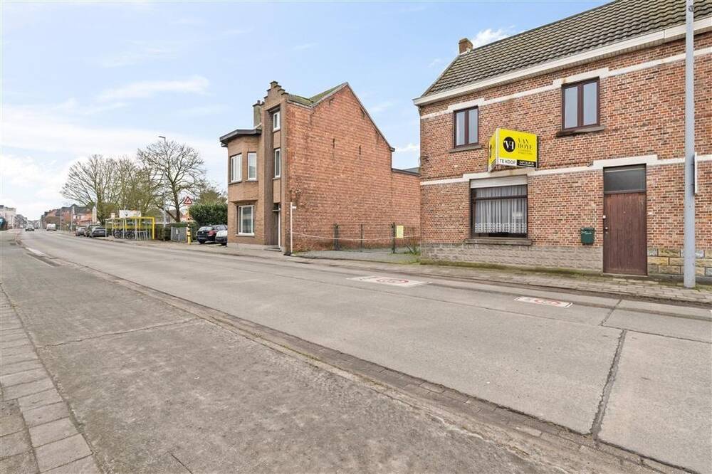 Huis te koop in Moerbeke-Waas 9180 195000.00€ 3 slaapkamers 175.00m² - Zoekertje 400394