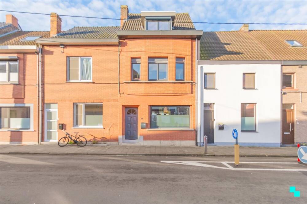 Huis te koop in Merelbeke 9820 499000.00€ 3 slaapkamers 158.00m² - Zoekertje 404466