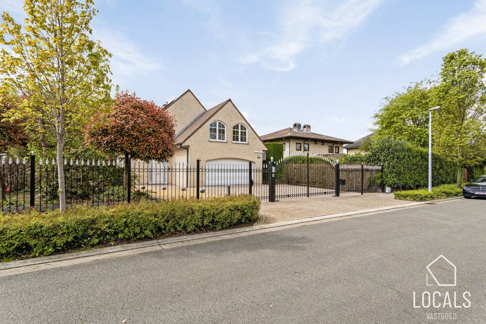 Villa te koop in Ninove 9400 750000.00€ 4 slaapkamers 331.00m² - Zoekertje 404740