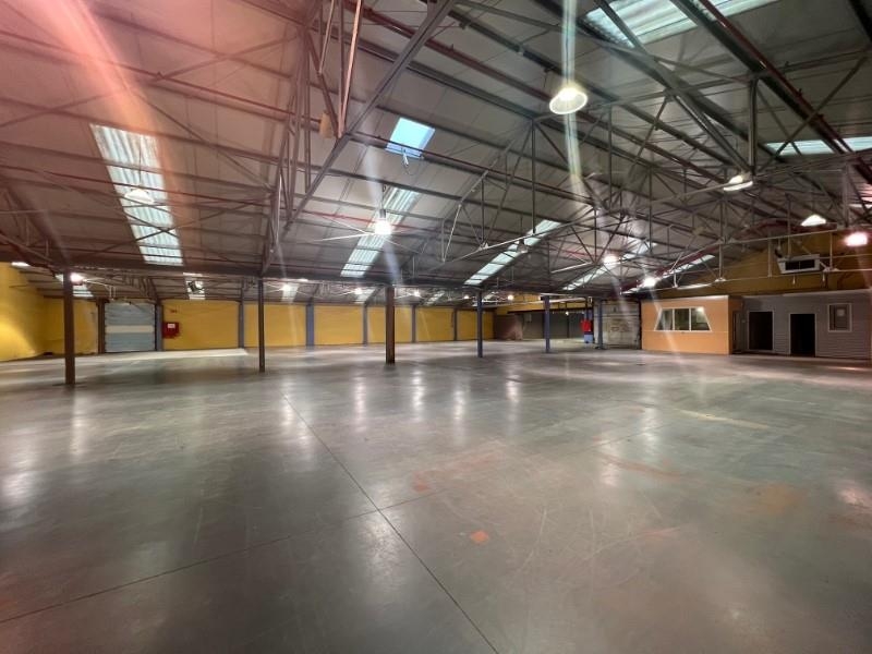 Handelszaak te huur in Ninove 9400 3500.00€ slaapkamers m² - Zoekertje 408035