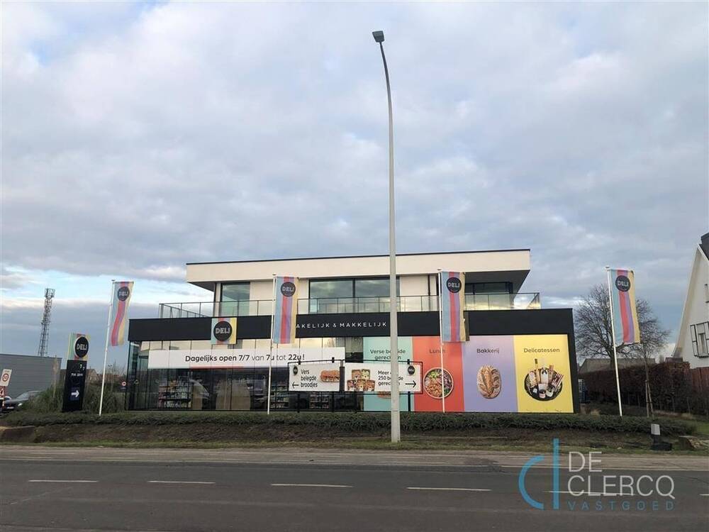 Handelszaak te huur in Lochristi 9080 2000.00€ slaapkamers m² - Zoekertje 411711