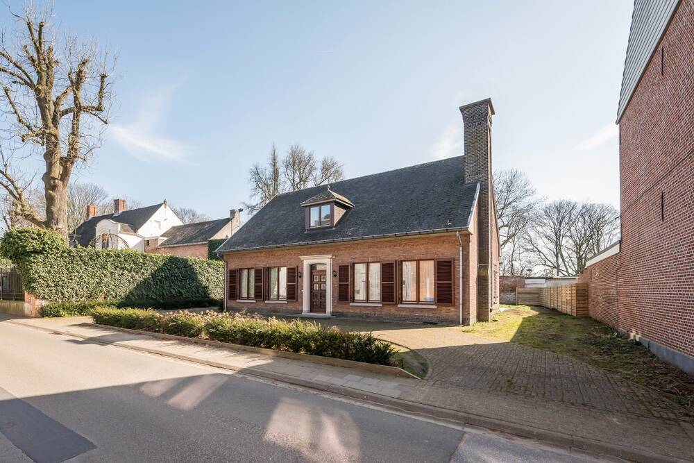 Huis te koop in Kallo 9120 675000.00€ 4 slaapkamers 335.00m² - Zoekertje 414634