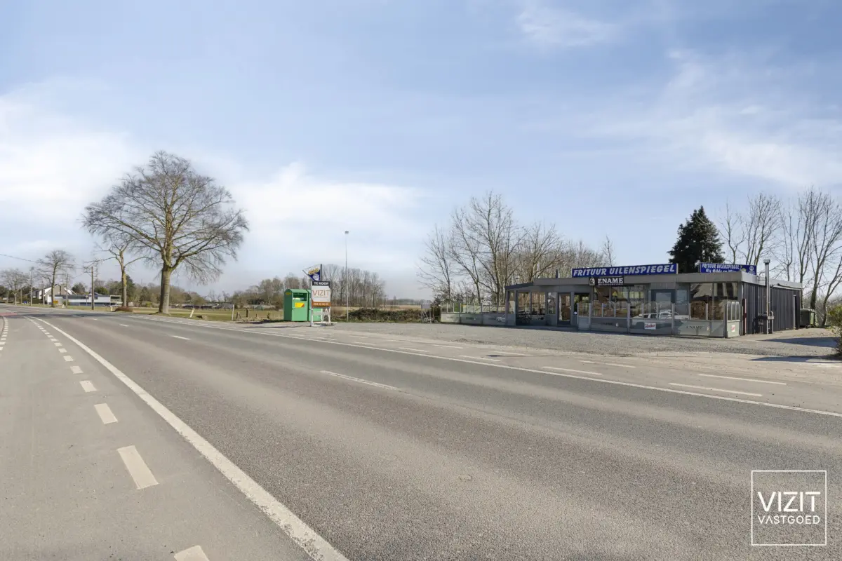 Handelszaak te  koop in Haaltert 9450 360000.00€  slaapkamers 120.00m² - Zoekertje 416248