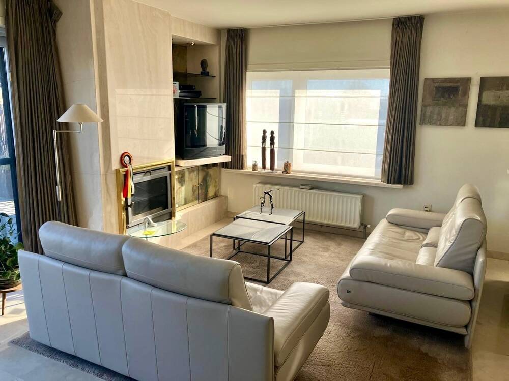 Huis te  koop in Lochristi 9080 725000.00€ 3 slaapkamers 270.00m² - Zoekertje 417634