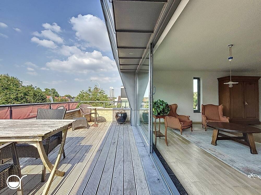 Appartement te  koop in Sint-Denijs-Westrem 9051 410000.00€ 2 slaapkamers 150.00m² - Zoekertje 422218