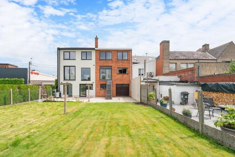 Huis te koop in Lede 9340 299000.00€ 3 slaapkamers m² - Zoekertje 424083