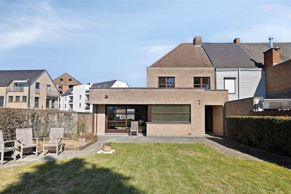 Huis te  koop in Eine 9700 348000.00€ 3 slaapkamers 175.00m² - Zoekertje 423992