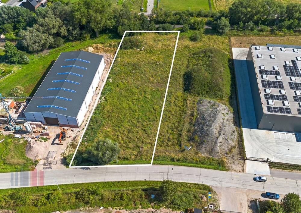 Handelszaak te koop in Kluisbergen 9690 532640.00€ slaapkamers 3329.00m² - Zoekertje 425077