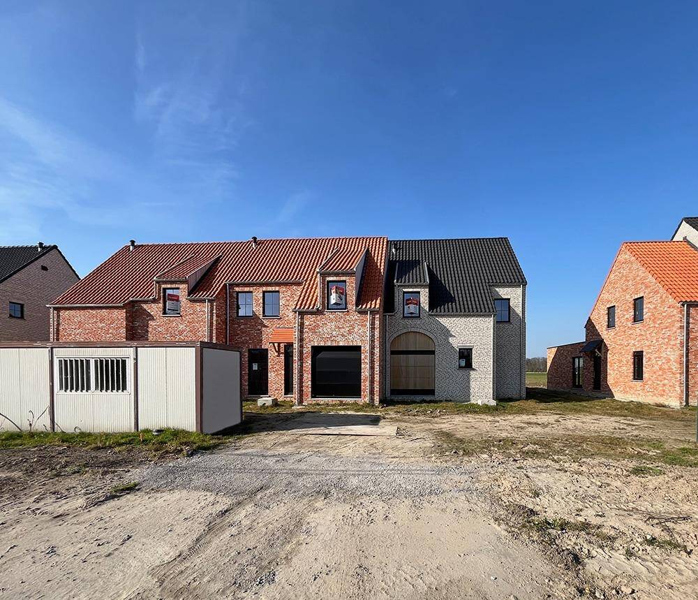 Huis te  koop in Bachte-Maria-Leerne 9800 585000.00€ 4 slaapkamers 211.00m² - Zoekertje 428270