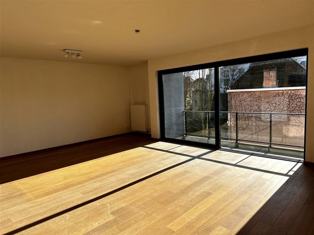Appartement te huur in Oudenaarde 9700 880.00€ 2 slaapkamers 102.00m² - Zoekertje 427944